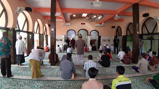 Masjid Baitul Ikhlas: Tempat Ibadah yang Menginspirasi Jiwa di Cilacap